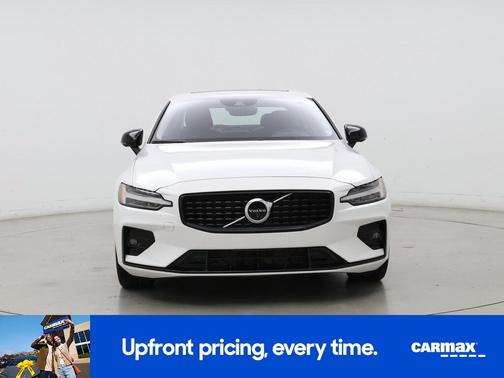 White 2022 Volvo S60 B5 Inscription