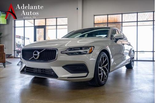 2020 Volvo S60 T6 Momentum