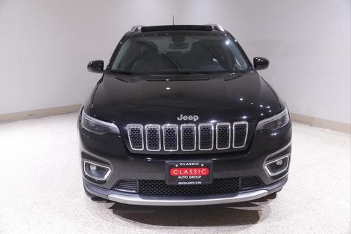 Photo 2 of 22 of 2019 Jeep Cherokee Limited
