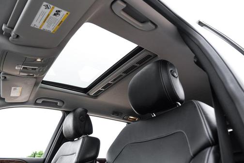 Diamond White 2015 Mercedes-Benz GL-Class 4MATIC