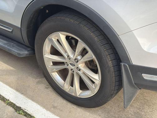 INGOT SILVER METALLIC 2019 Ford Explorer Limited