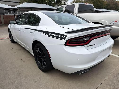 2018 Dodge Charger SXT