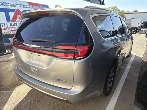 2021 Chrysler Pacifica Hybrid Touring L