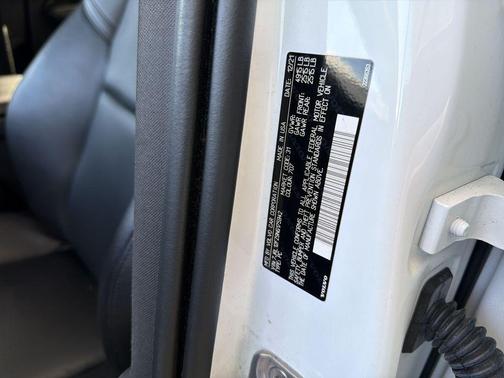 2022 Volvo S60 T5 Momentum