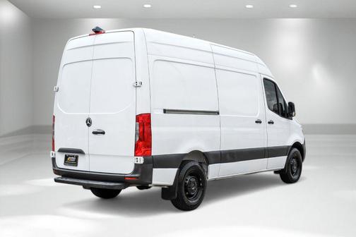 Arctic White 2020 Mercedes-Benz Sprinter 2500 Standard Roof