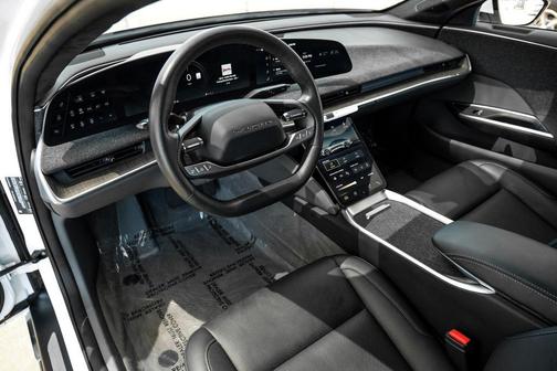 Stellar White Metallic 2024 Lucid Air Touring