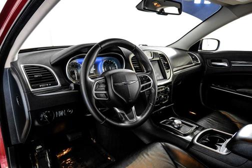 2018 Chrysler 300 Touring