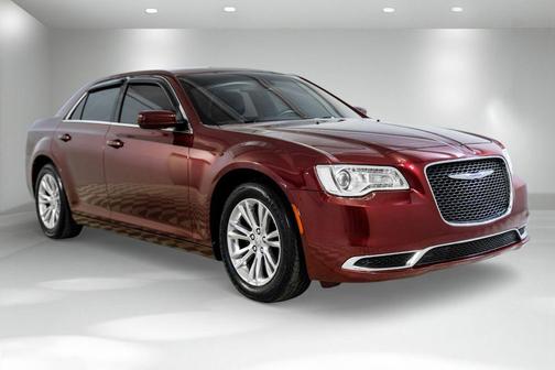 2018 Chrysler 300 Touring