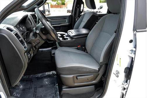 2021 RAM 2500 Big Horn Crew Cab 4x4 6'4' Box
