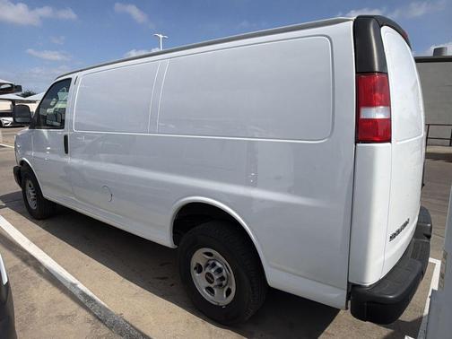 Summit White 2022 GMC Savana 2500 Work Van