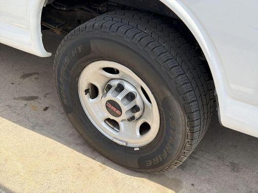 Summit White 2022 GMC Savana 2500 Work Van