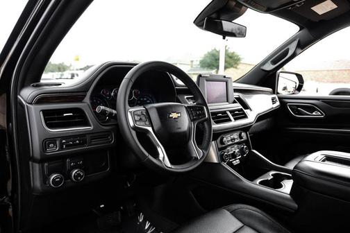 2023 Chevrolet Suburban LS