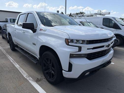 Summit White 2021 Chevrolet Silverado 1500 RST