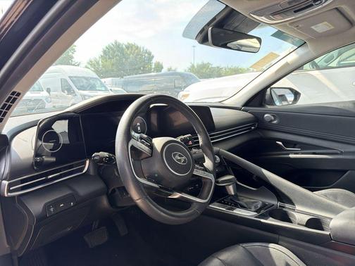Onyx Black 2023 Hyundai ELANTRA Limited