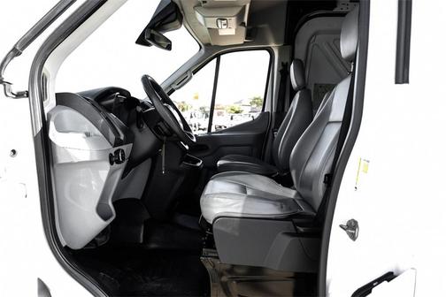 2015 Ford Transit-250 Base