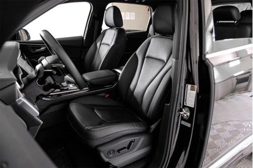 2022 Audi Q7 55 Premium Plus