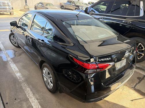 2024 Nissan Versa 1.6 S