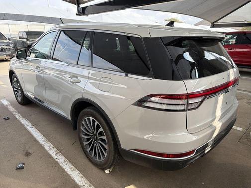 2023 Lincoln Aviator Standard AWD