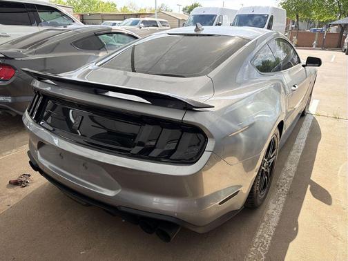ICONIC SILVER METALLIC 2022 Ford Mustang GT