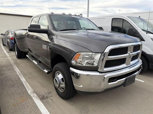 2018 RAM 3500 Tradesman Crew Cab 4x4 8' Box