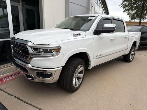 Bright White Clearcoat 2021 RAM 1500 Limited