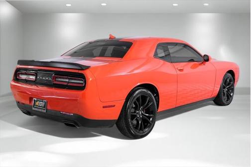 2017 Dodge Challenger SXT