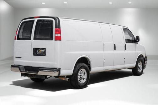 Summit White 2020 Chevrolet Express 2500 Work Van