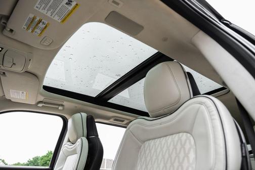 CHROME CAVIAR DARK GRAY MET 2022 Lincoln Navigator Black Label