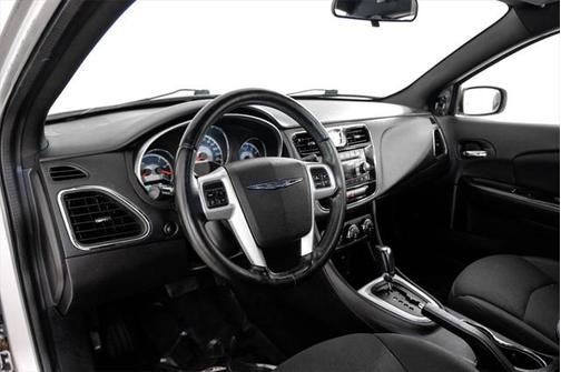 2011 Chrysler 200 Touring