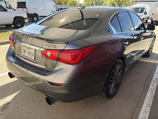2016 INFINITI Q50 3.0t RED SPORT 400
