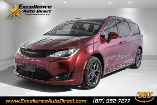 Velvet Red Pearlcoat 2018 Chrysler Pacifica Touring-L Plus