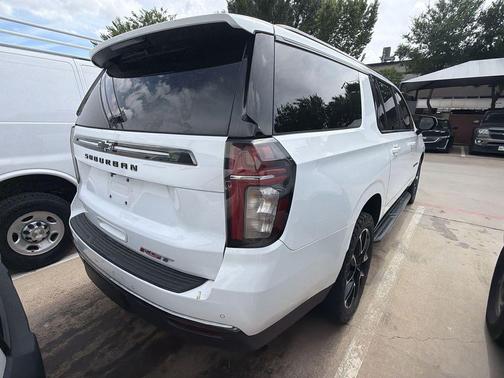 Summit White 2022 Chevrolet Suburban RST