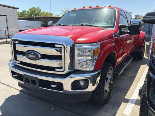 RACE RED 2016 Ford F-350 Lariat