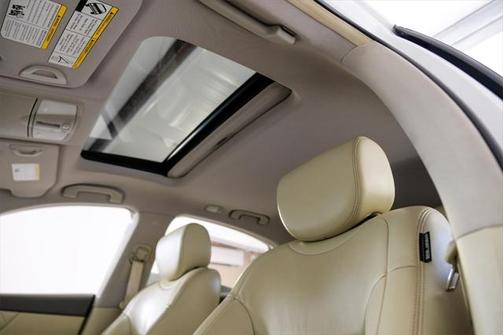 2015 INFINITI QX70 Base