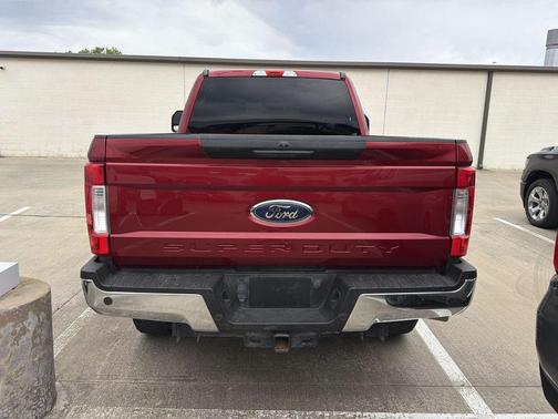 RUBY RED METALLIC 2019 Ford F-250 XLT