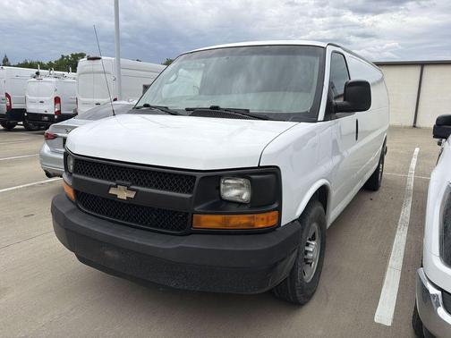 Summit White 2014 Chevrolet Express 2500 Work Van