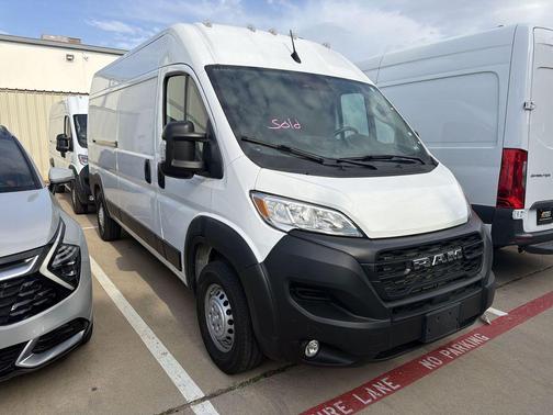 Bright White Clearcoat 2025 RAM ProMaster 2500 Tradesman