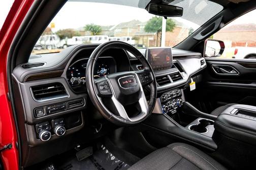 2022 GMC Yukon XL SLE