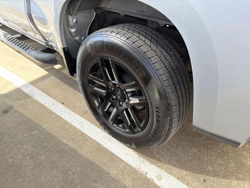 Silver Ice Metallic 2021 Chevrolet Silverado 1500 Custom