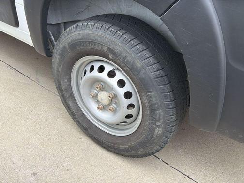 Bright White Clearcoat 2023 RAM ProMaster 2500 High Roof