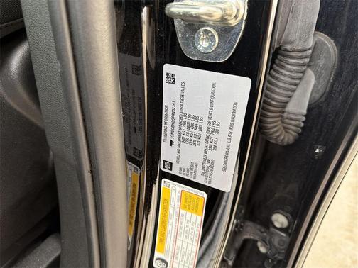 2023 Chevrolet Suburban LS