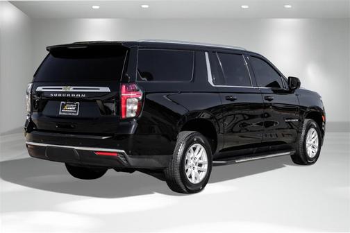 2023 Chevrolet Suburban LS