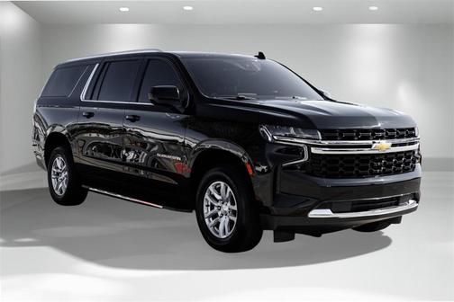 2023 Chevrolet Suburban LS
