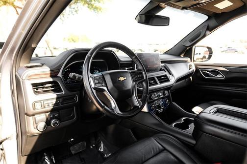 2022 Chevrolet Suburban LT