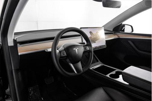 2024 Tesla Model Y Long Range Dual Motor All-Wheel Drive