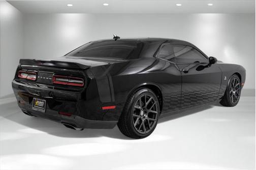 2016 Dodge Challenger R/T Scat Pack