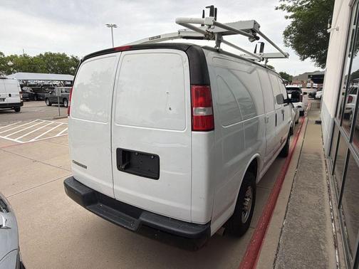 Summit White 2021 Chevrolet Express 3500 RWD 3500 Regular Wheelbase WT