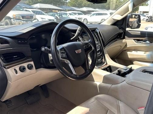 2019 Cadillac Escalade ESV Luxury