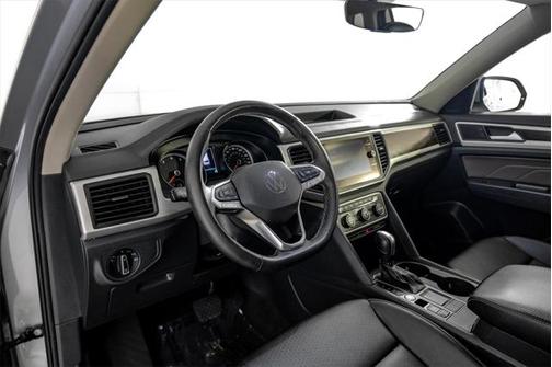 2021 Volkswagen Atlas 3.6L SE w/Technology