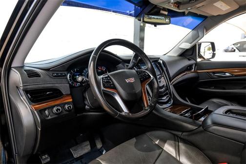2020 Cadillac Escalade ESV Luxury